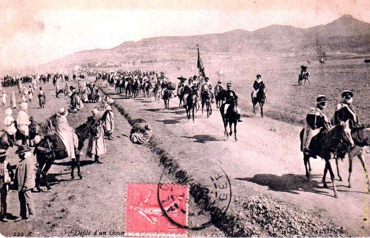 Algerie - defile d'un Goum.jpg